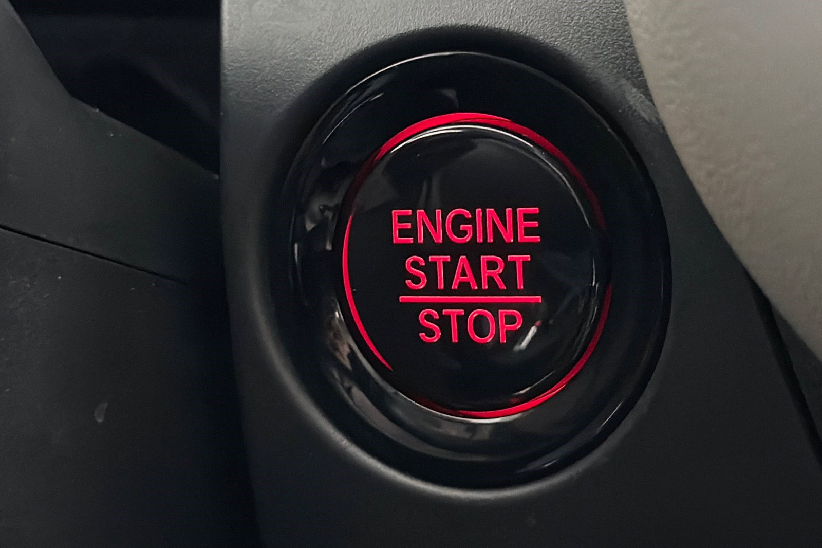 Used 2025 Honda HR-V LX image 33