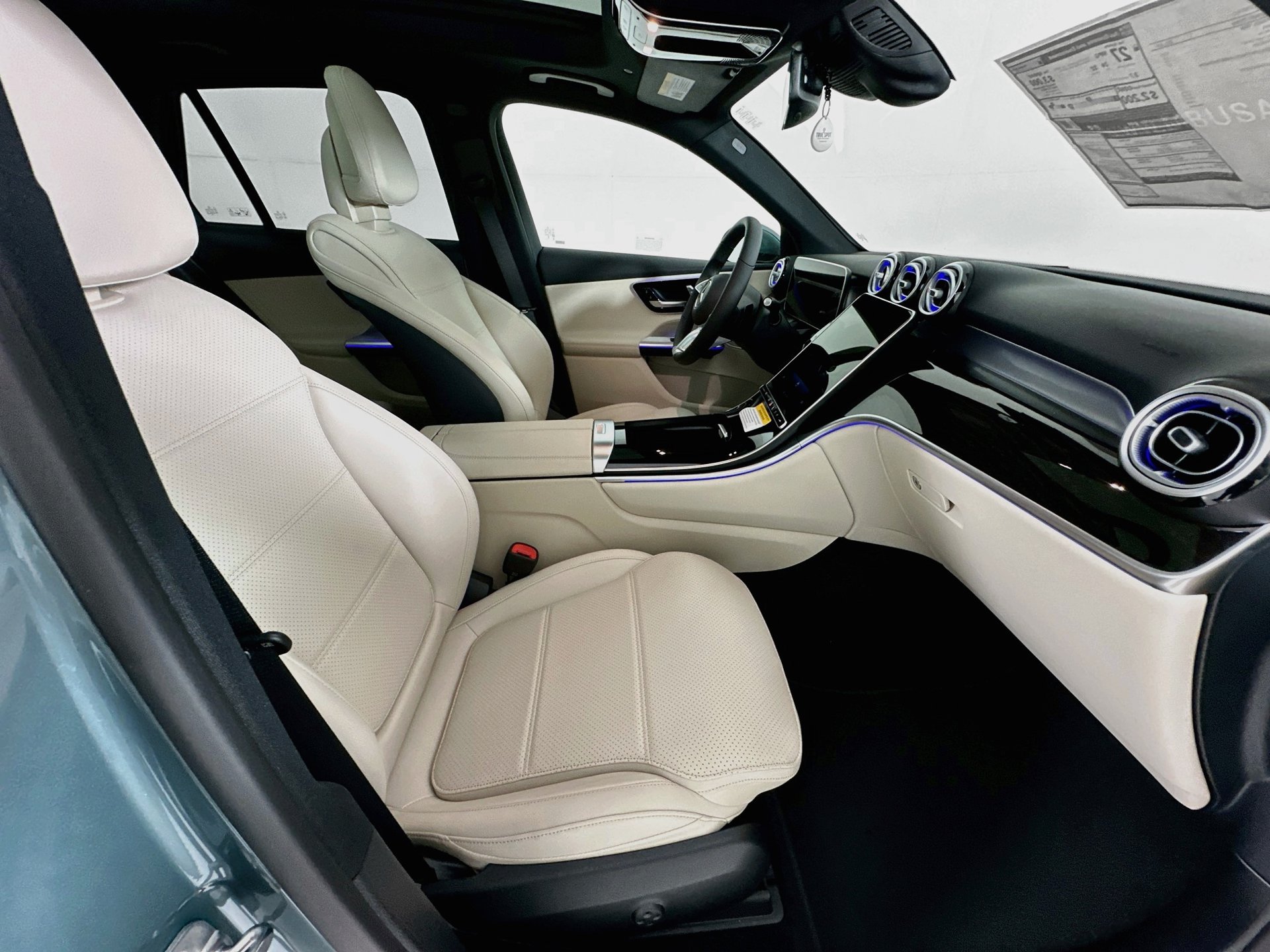 New 2027 Mercedes-Benz GLC 300 image 30
