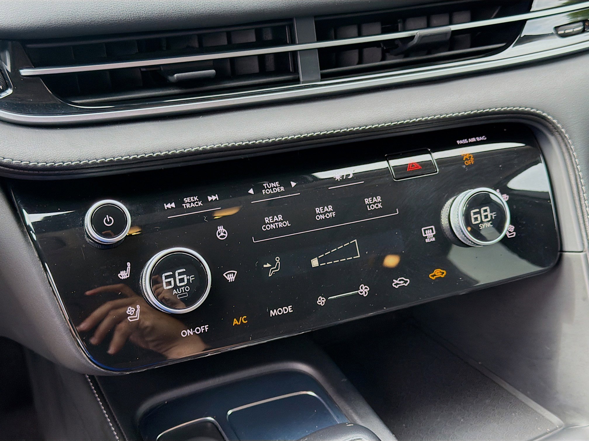 Used 2022 INFINITI QX60 Luxe w/ Cargo Package image 12