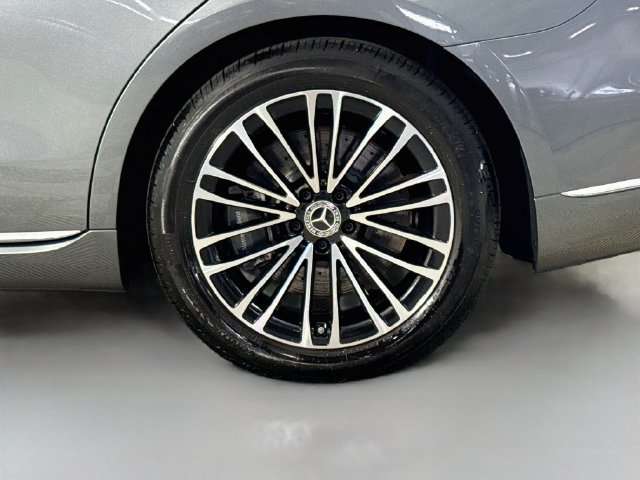Used 2024 Mercedes-Benz S 580 4MATIC Sedan w/ Warmth & Comfort Package image 36