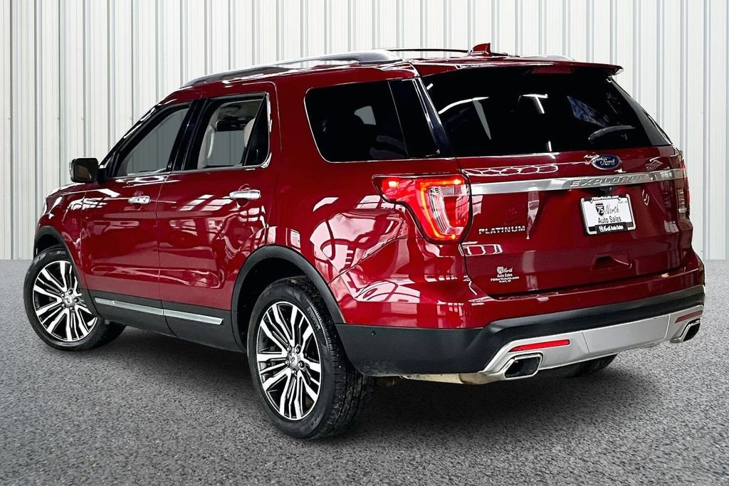 Used 2016 Ford Explorer Platinum image 4