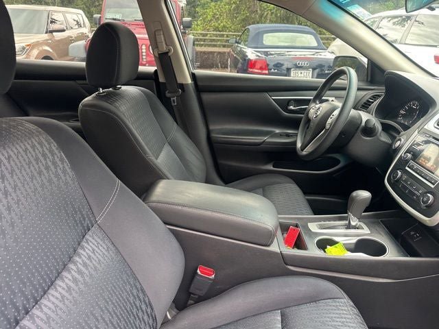 Used 2016 Nissan Altima 2.5 S w/ Power Driver Seat Package FWD image 12