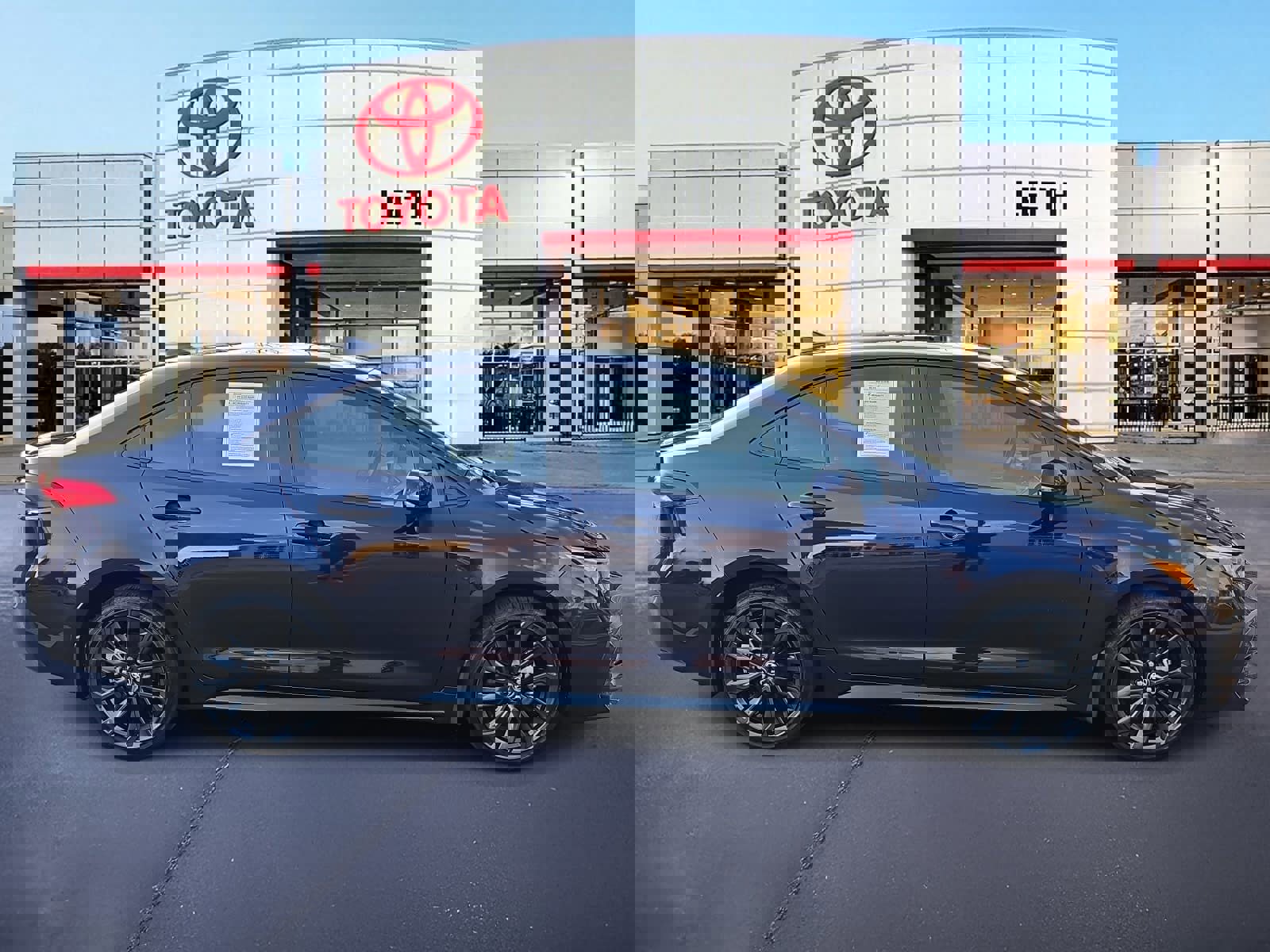 Used 2024 Toyota Corolla SE image 4