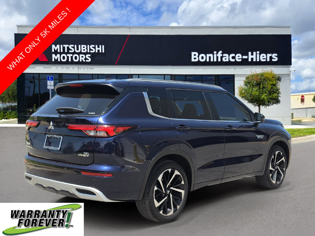 Used 2025 Mitsubishi Outlander SEL Black Edition AWD/4WD image 4
