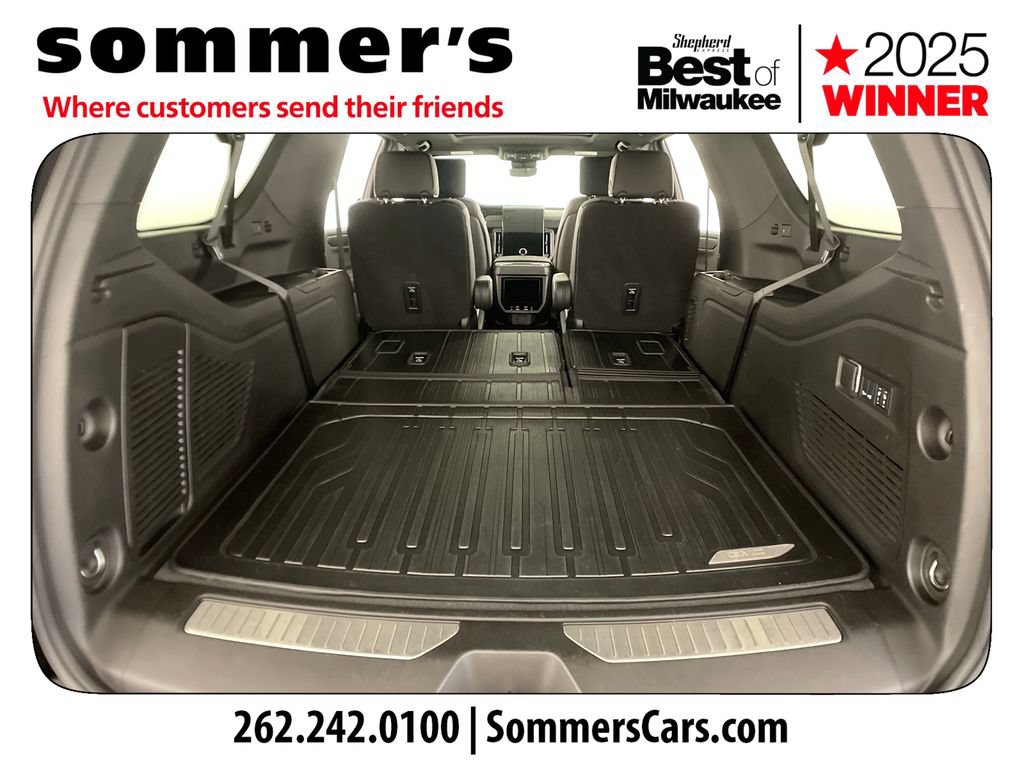 Used 2025 GMC Yukon XL AT4 Ultimate w/ LPO, Floor Liner Package AWD/4WD image 29