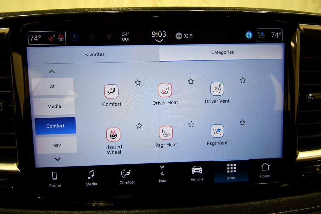 Used 2024 Chrysler Pacifica Limited w/ S Appearance Package FWD image 25