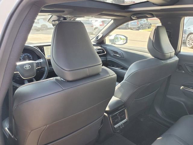 Used 2024 Toyota Crown Platinum AWD/4WD image 26