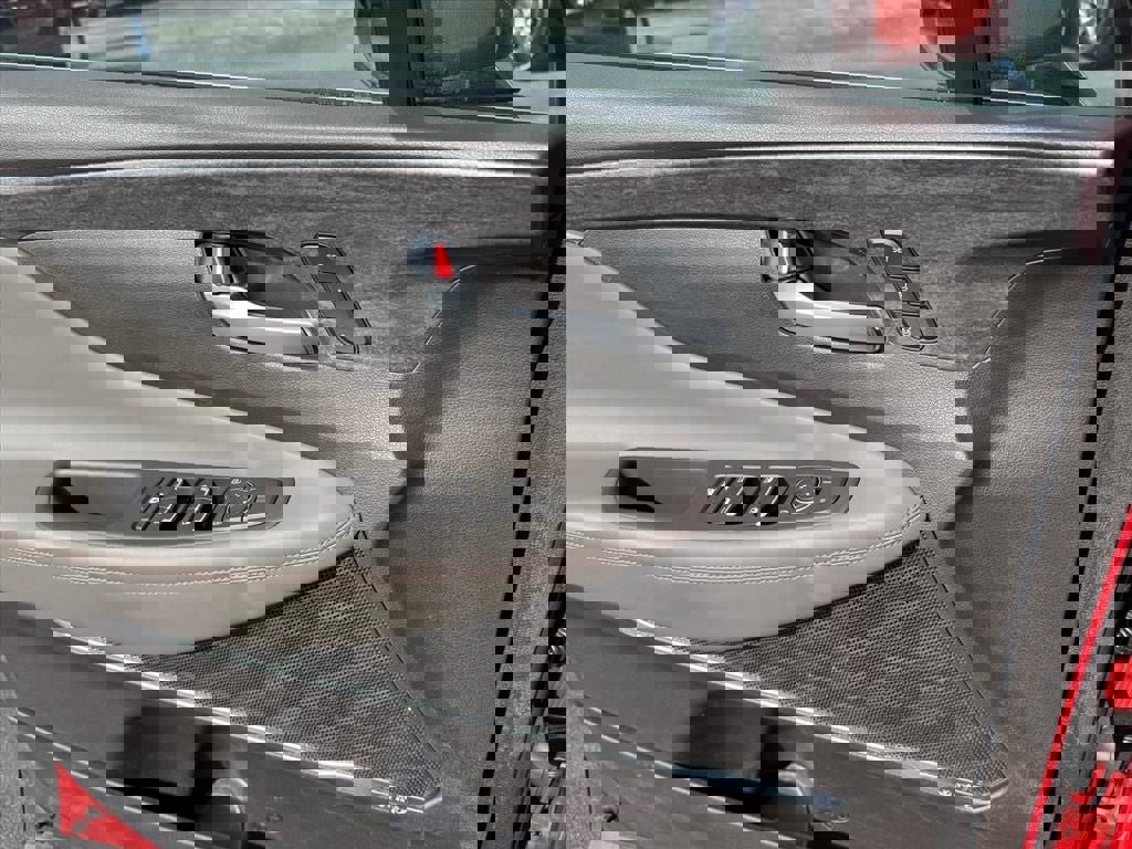 Used 2020 Hyundai Santa Fe Limited image 17