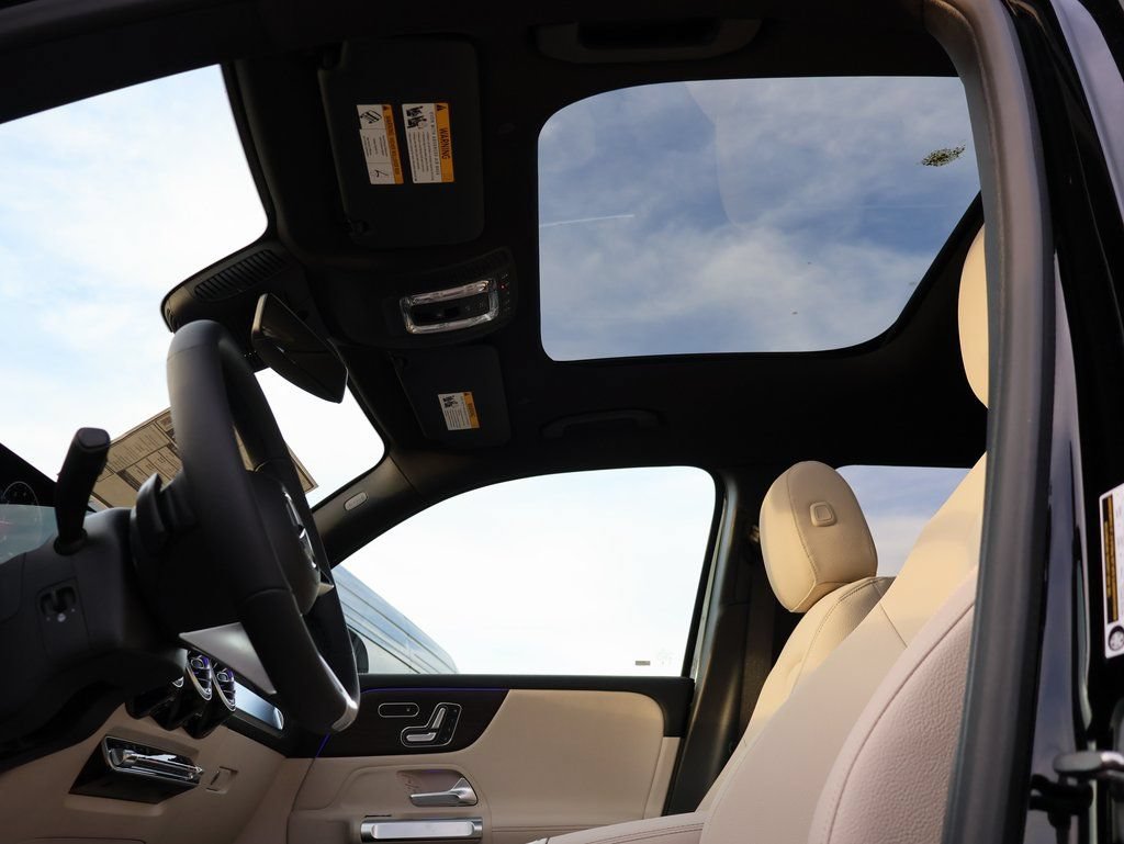 New 2026 Mercedes-Benz GLB 250 4MATIC image 39