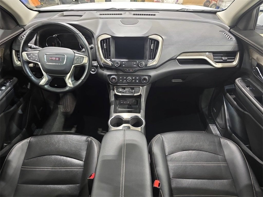 Used 2024 GMC Terrain Denali AWD/4WD image 9