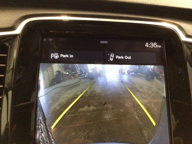Used 2016 Volvo XC90 T8 Momentum w/ Vision Package AWD/4WD image 23