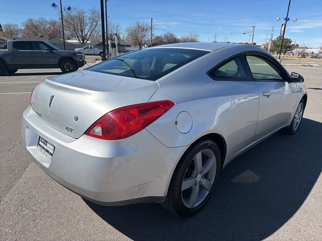 Used 2009 Pontiac G6 GT w/ Premium Package image 6