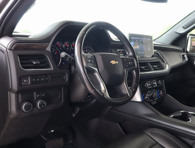 Used 2021 Chevrolet Suburban LT image 16