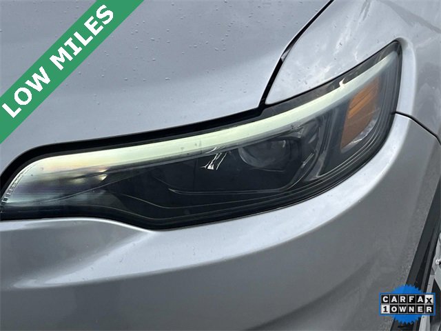 Certified 2019 Jeep Cherokee Limited image 9