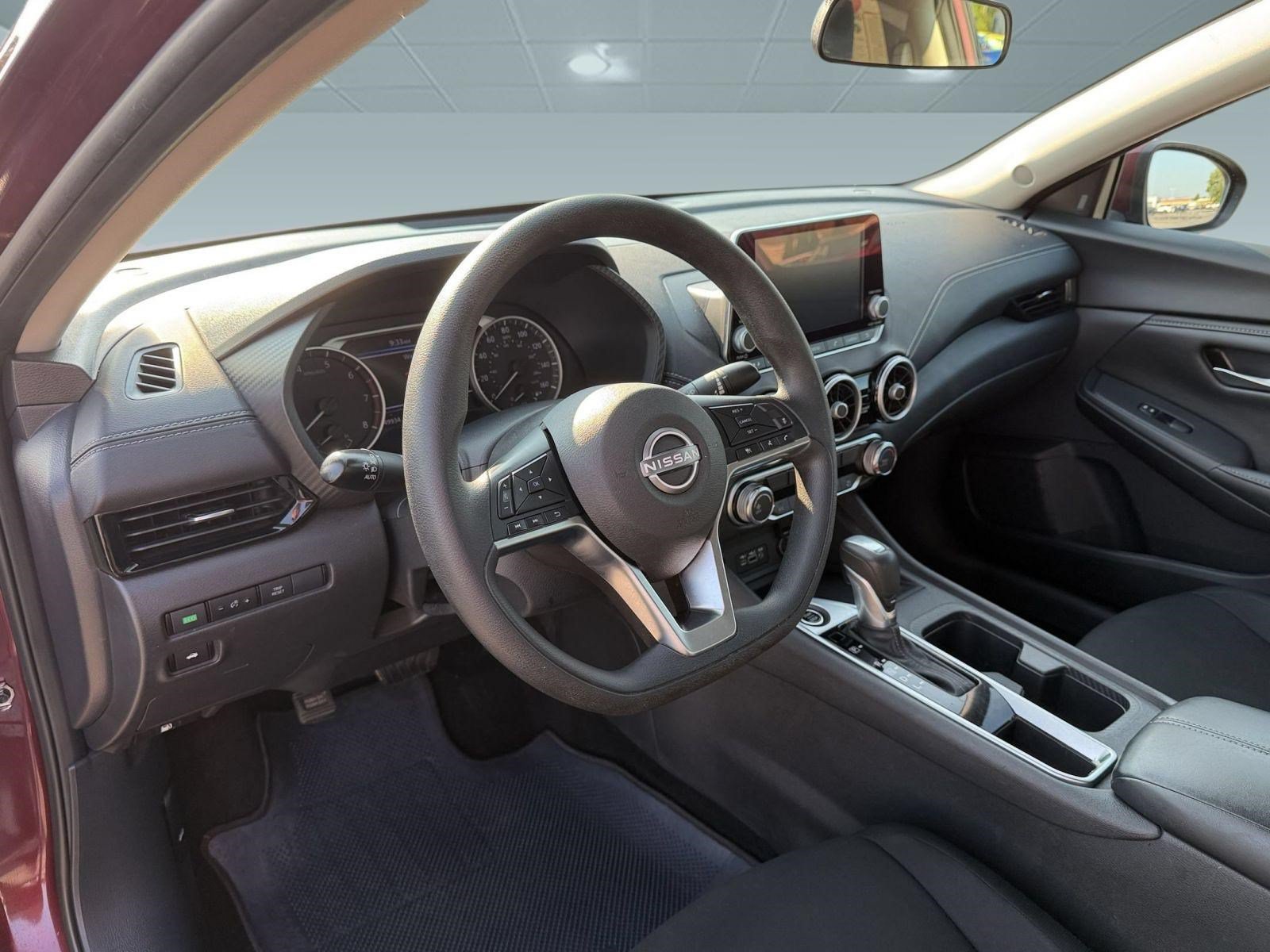 Used 2025 Nissan Sentra SV FWD image 7