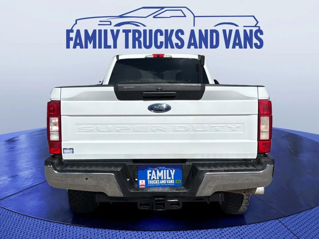 Used 2022 Ford F350 XLT w/ FX4 Off-Road Package image 4
