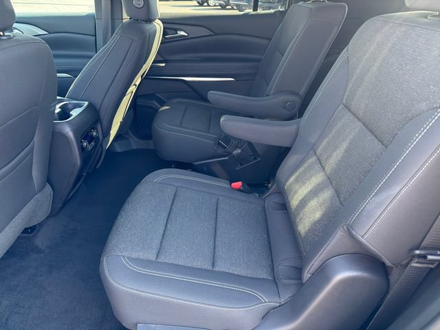 Used 2025 Chevrolet Traverse LT w/ LPO, Cargo Package AWD/4WD image 24