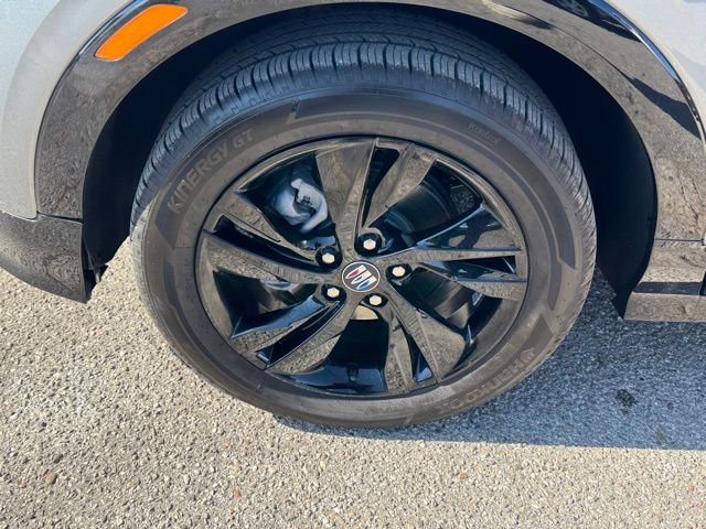 Used 2025 Buick Encore GX Sport Touring w/ Advanced Technology Package image 8