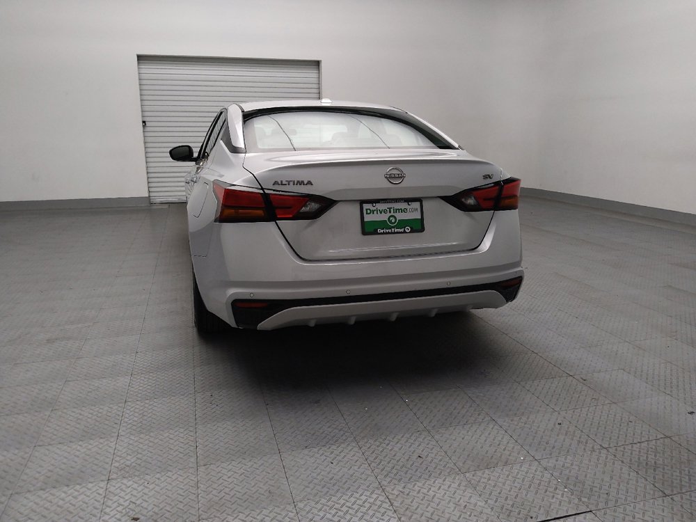 Used 2024 Nissan Altima 2.5 SV image 6