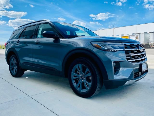 New 2026 Ford Explorer Active image 3