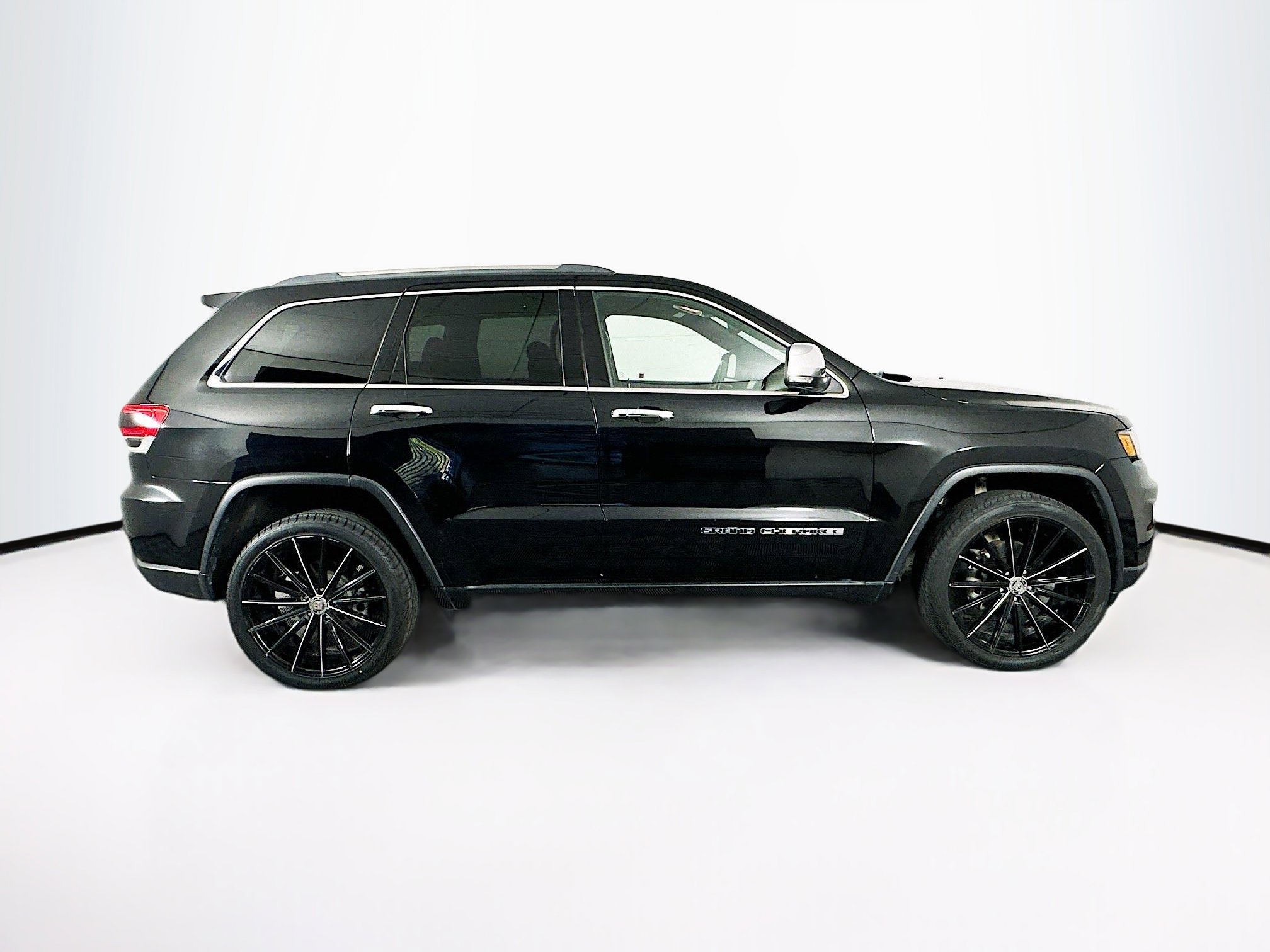 Used 2019 Jeep Grand Cherokee Limited w/ Luxury Group II RWD image 10