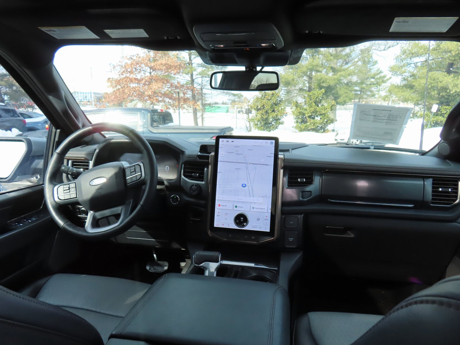 Used 2024 Ford F150 Lightning Lariat image 18