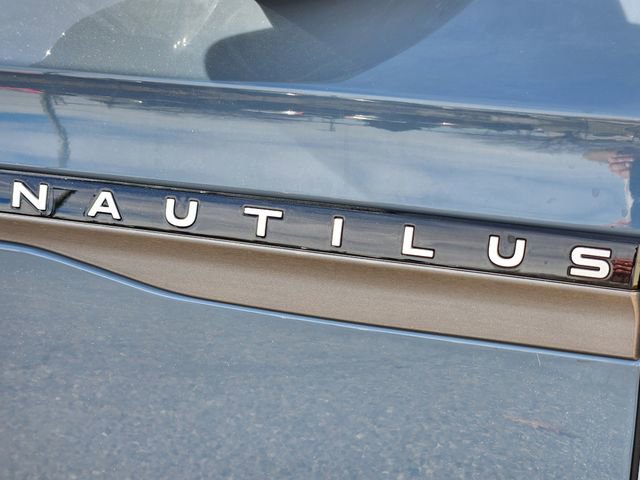 New 2025 Lincoln Nautilus Premier w/ Equipment Group 102A image 16