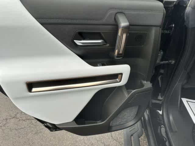 Used 2024 GMC Hummer EV 3X image 13