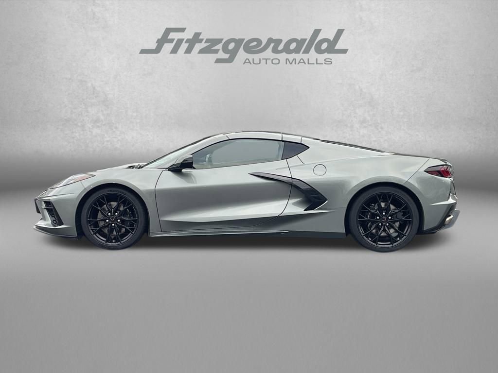 Used 2023 Chevrolet Corvette Stingray Preferred Cpe w/ Z51 Performance Package image 4