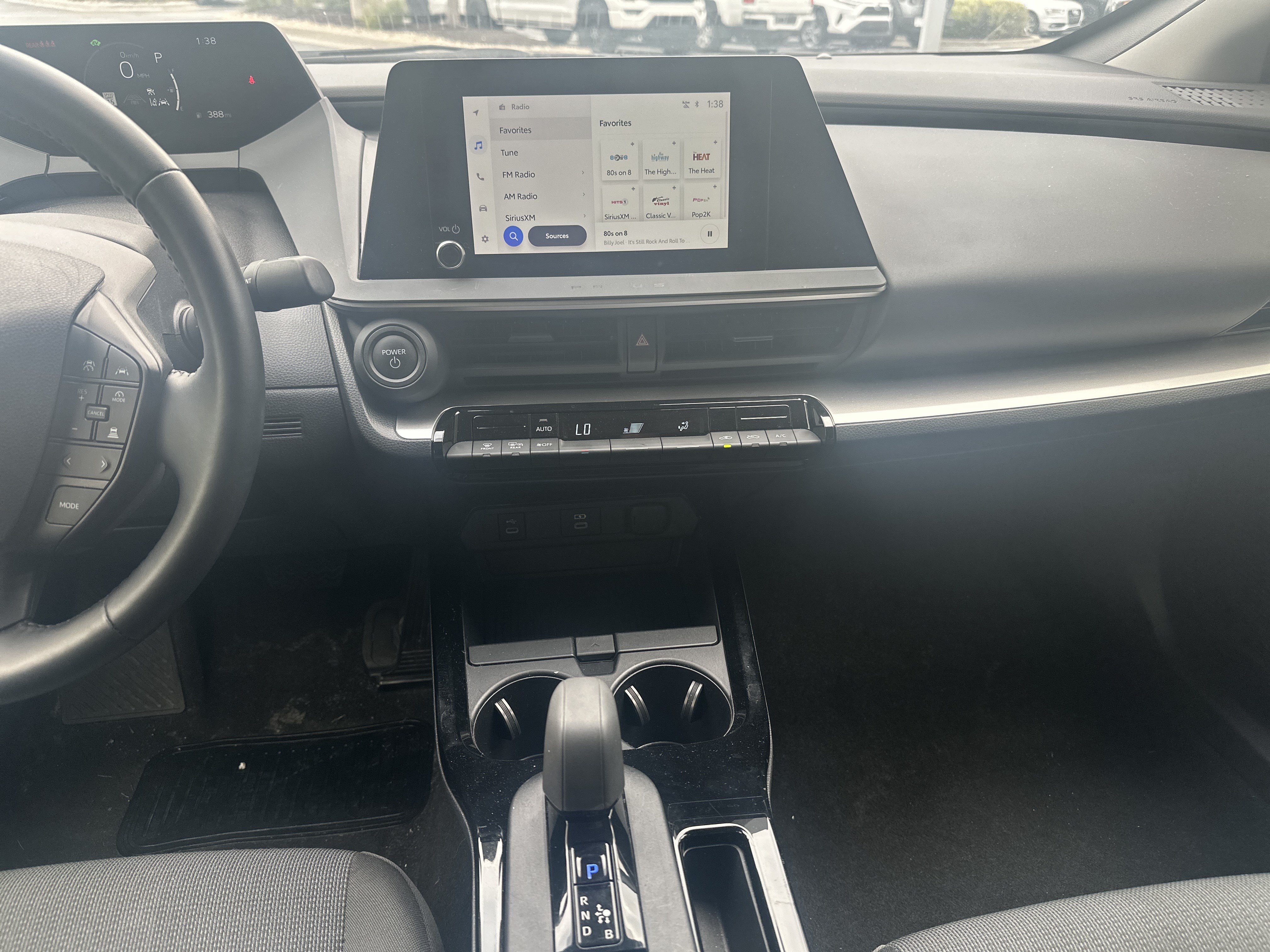 Used 2025 Toyota Prius LE FWD image 20