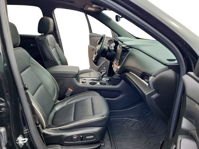 Used 2023 Chevrolet Traverse Premier image 31