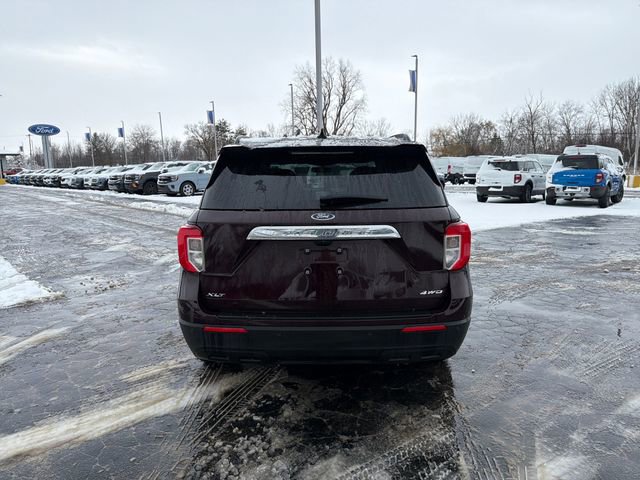 Used 2022 Ford Explorer XLT image 6
