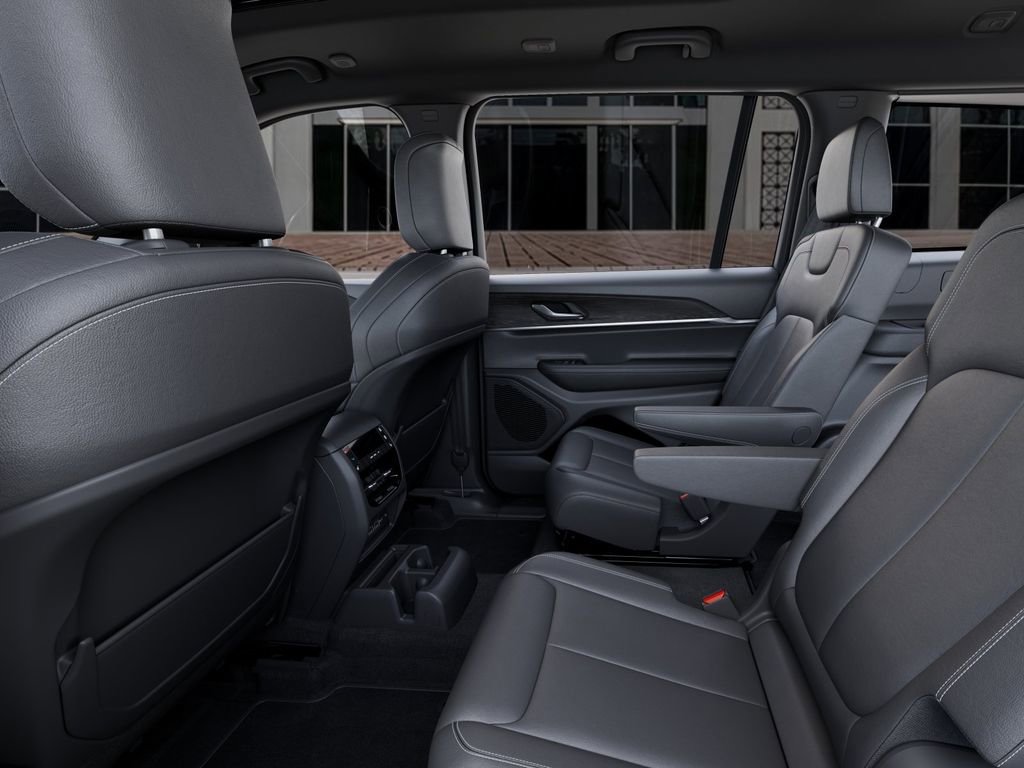 New 2025 Jeep Grand Cherokee L Limited w/ Black Appearance Package image 23