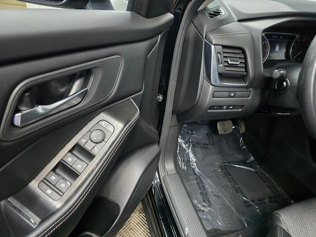 Used 2024 Nissan Rogue SV image 14