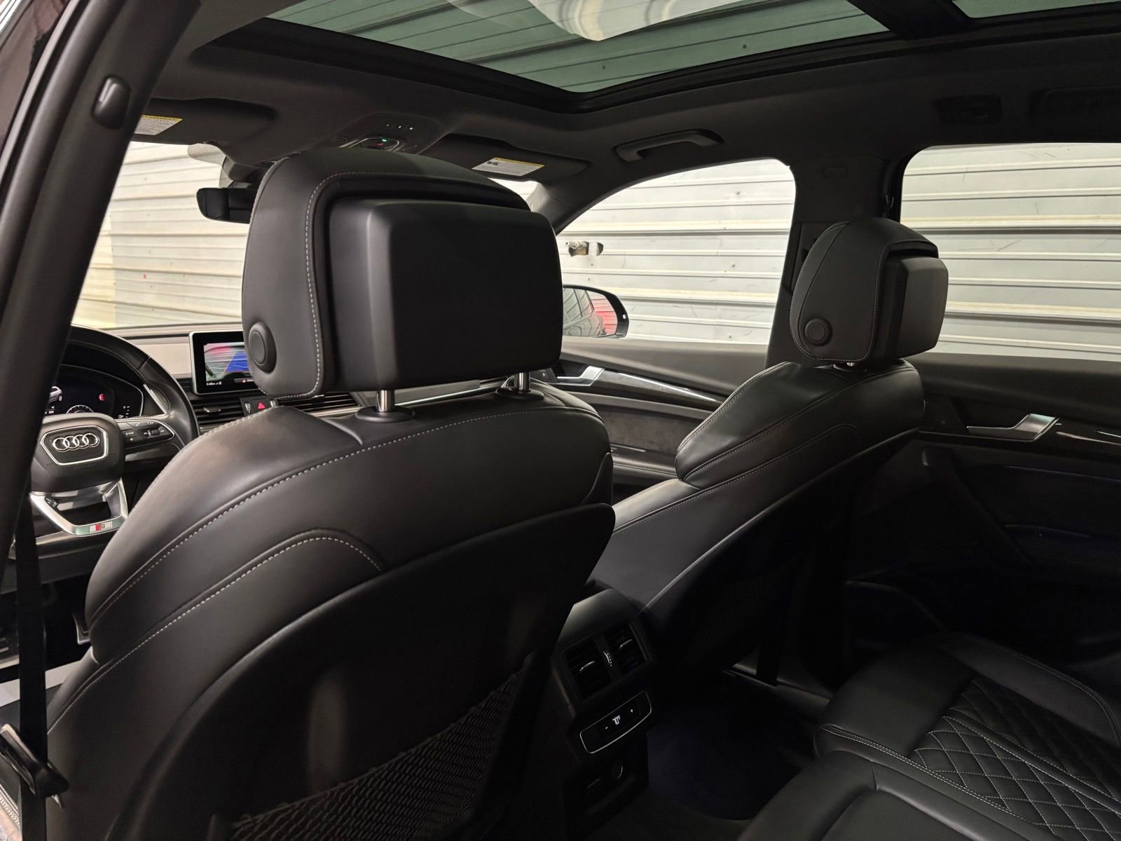 Used 2020 Audi SQ5 Premium Plus w/ Premium Plus Package AWD/4WD image 25