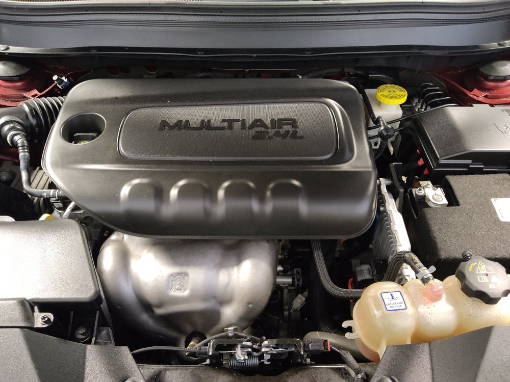 Used 2019 Jeep Cherokee Latitude Plus FWD image 30