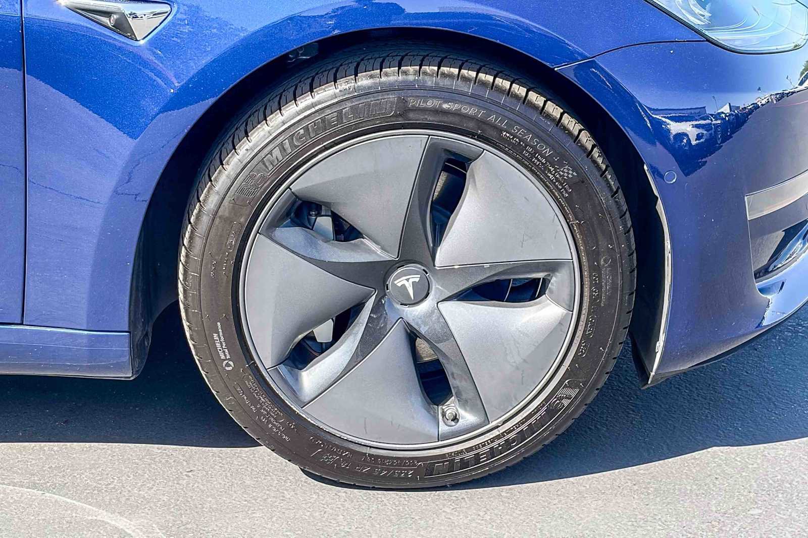 Used 2018 Tesla Model 3 Long Range image 9