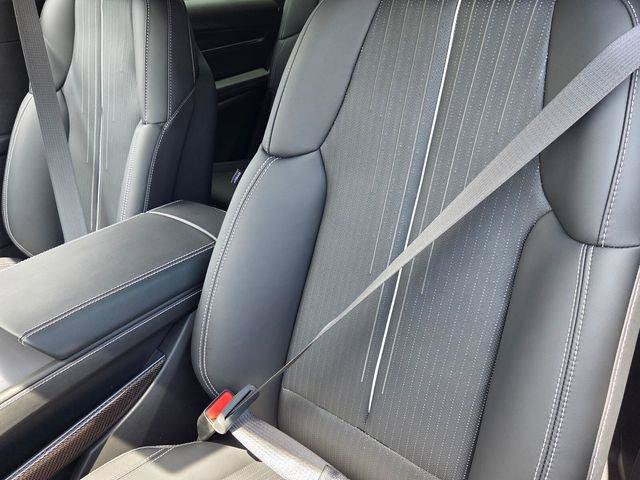 New 2026 Cadillac Vistiq Sport AWD/4WD image 16