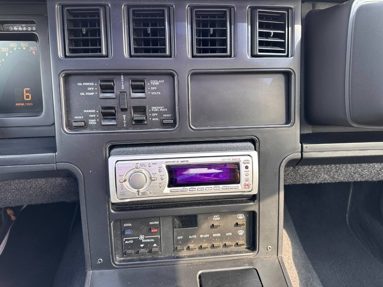Used 1989 Chevrolet Corvette Coupe RWD image 19