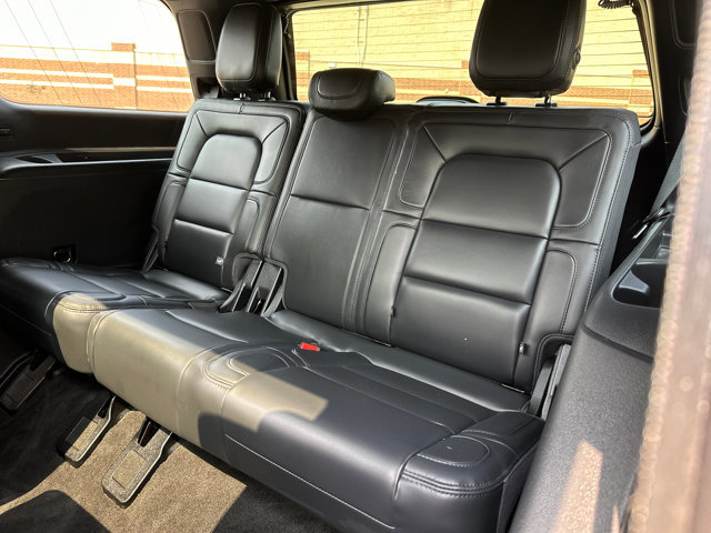 Used 2022 Lincoln Navigator Reserve image 33