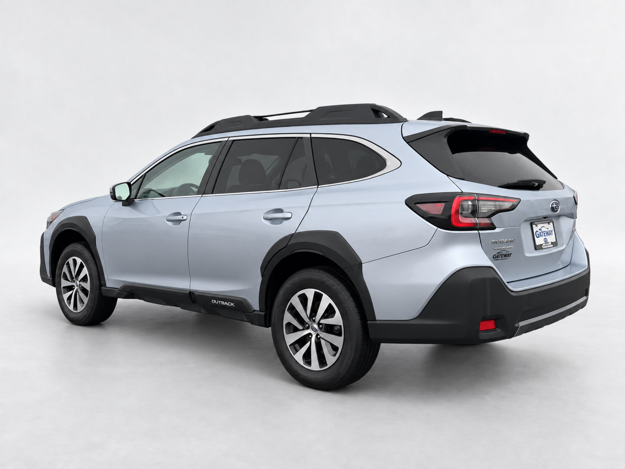 Used 2023 Subaru Outback Premium AWD/4WD image 3