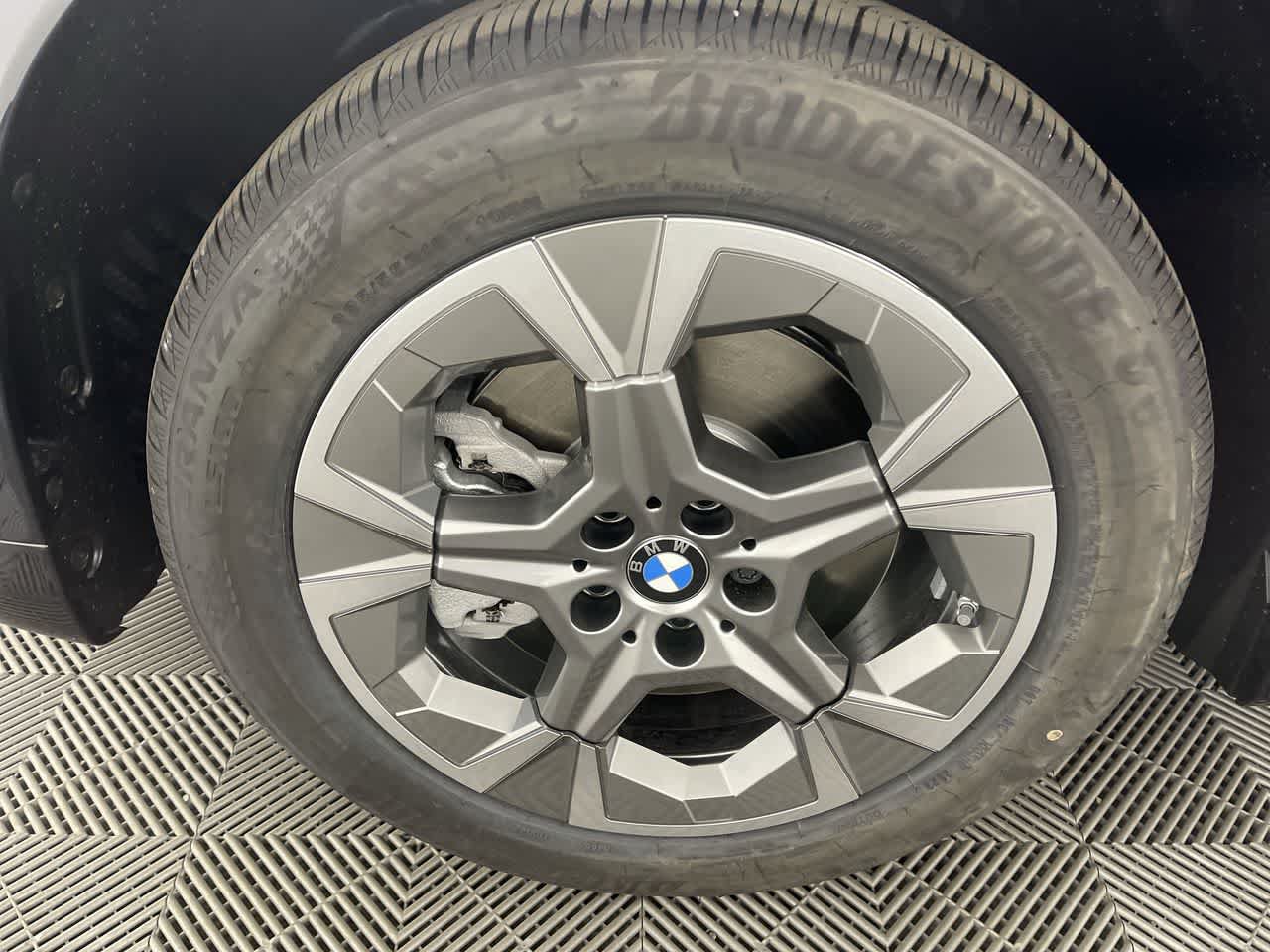 Used 2023 BMW X1 xDrive28i w/ Convenience Package AWD/4WD image 10
