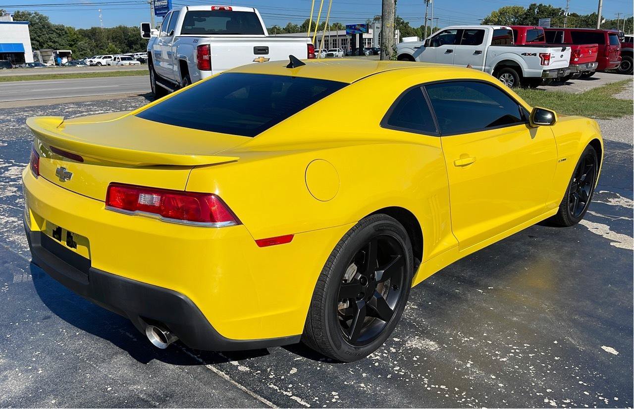 Used 2015 Chevrolet Camaro LT w/ 1LT Preferred Package RWD image 3