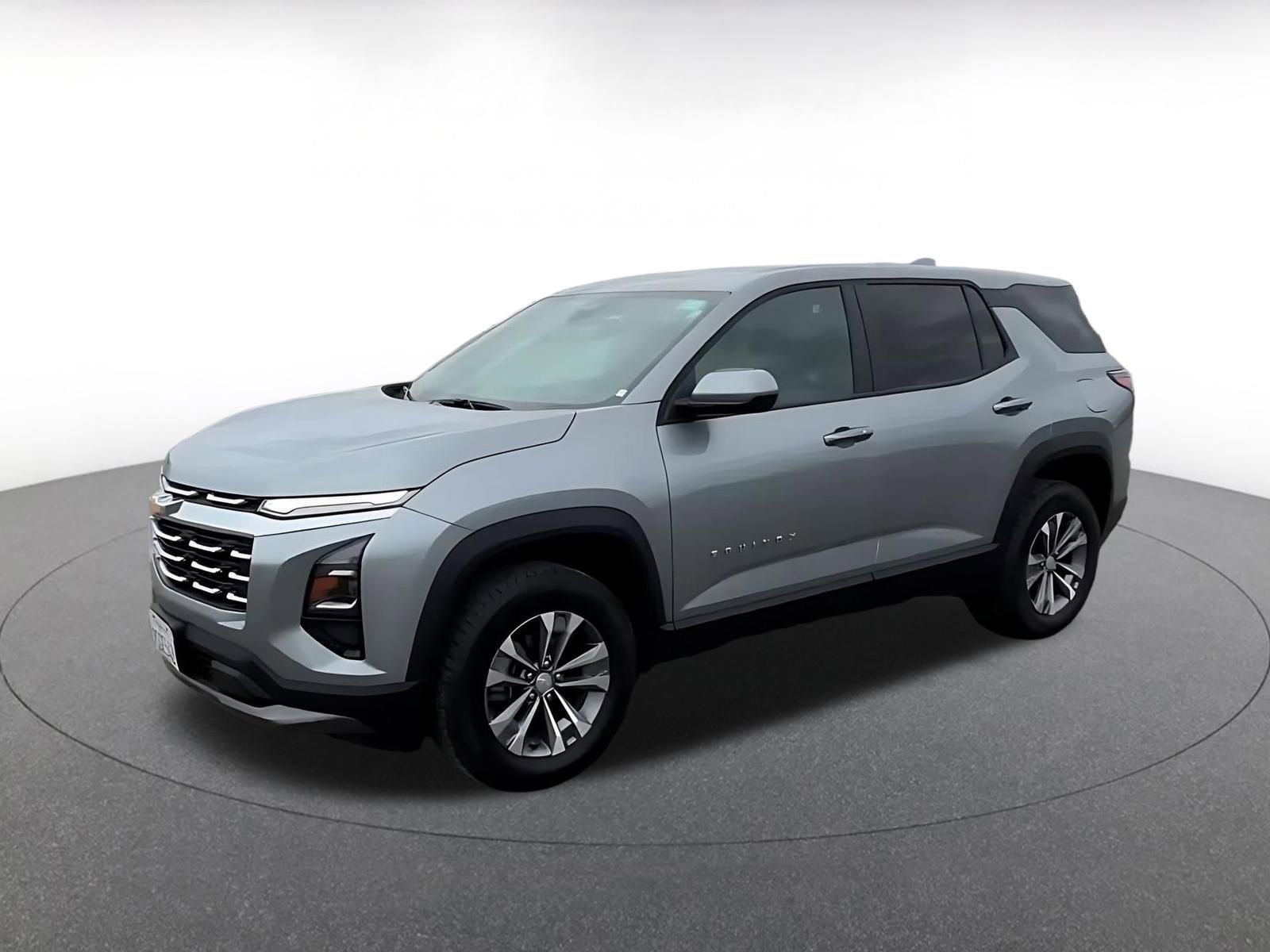 Used 2025 Chevrolet Equinox LT AWD/4WD image 8