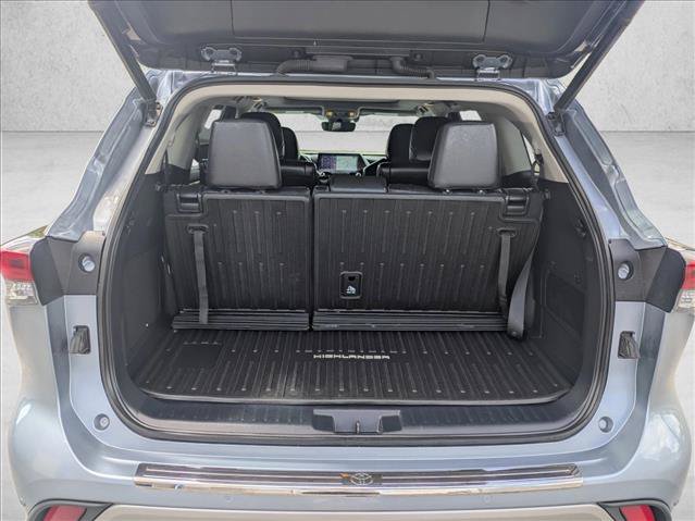 Used 2022 Toyota Highlander Platinum AWD/4WD image 6