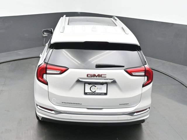 Used 2023 GMC Terrain Denali w/ LPO, Floor Liner Package AWD/4WD image 40