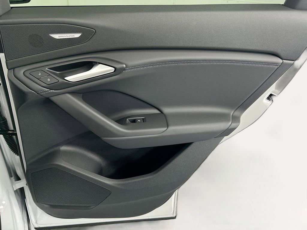 New 2027 Audi Q6 e-tron Premium Plus AWD/4WD image 26