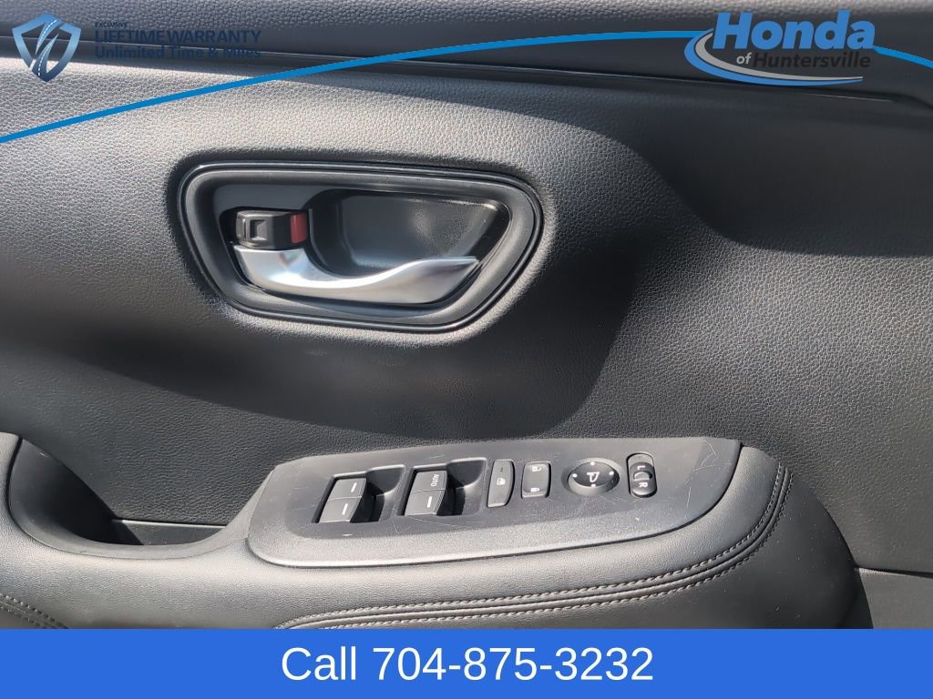 Used 2024 Honda HR-V LX image 26
