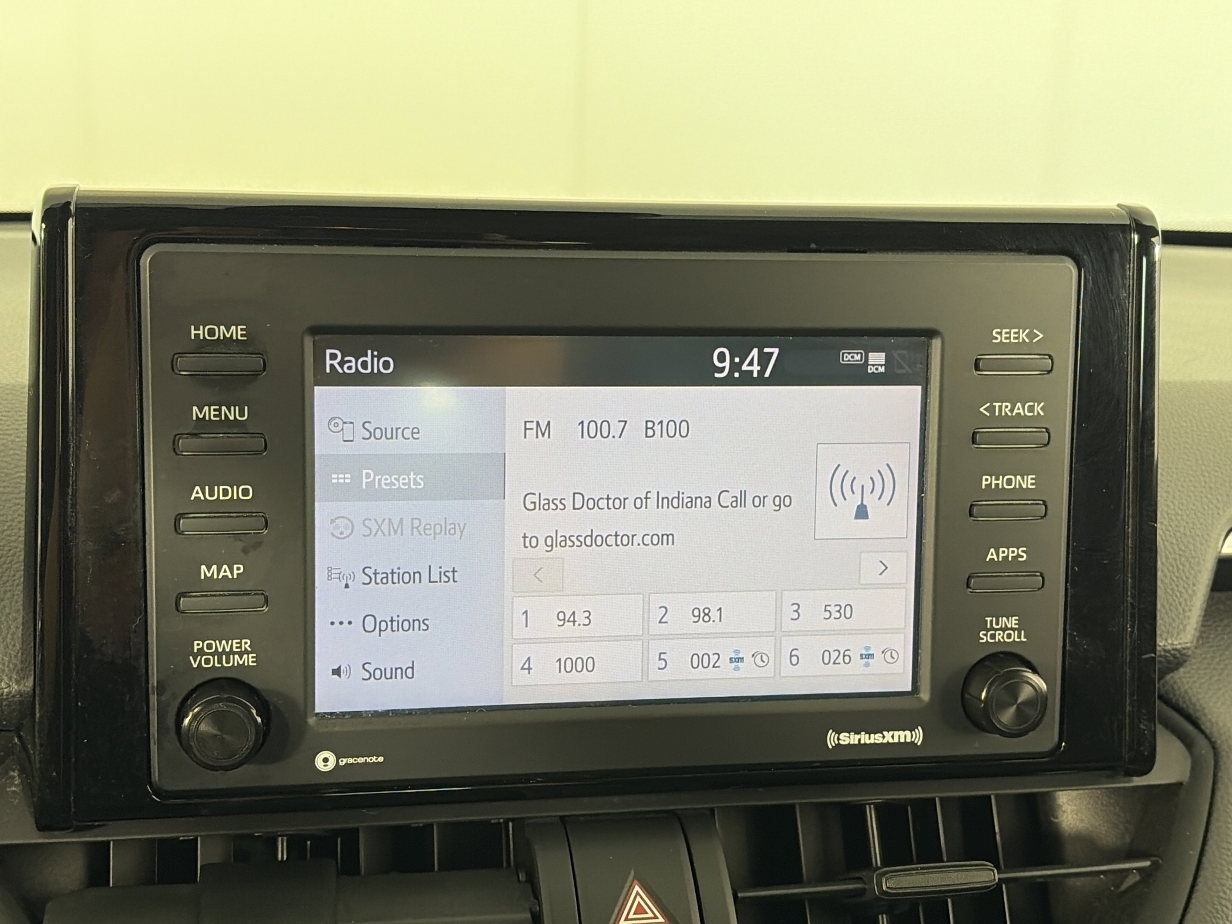 Used 2021 Toyota RAV4 LE AWD/4WD image 17