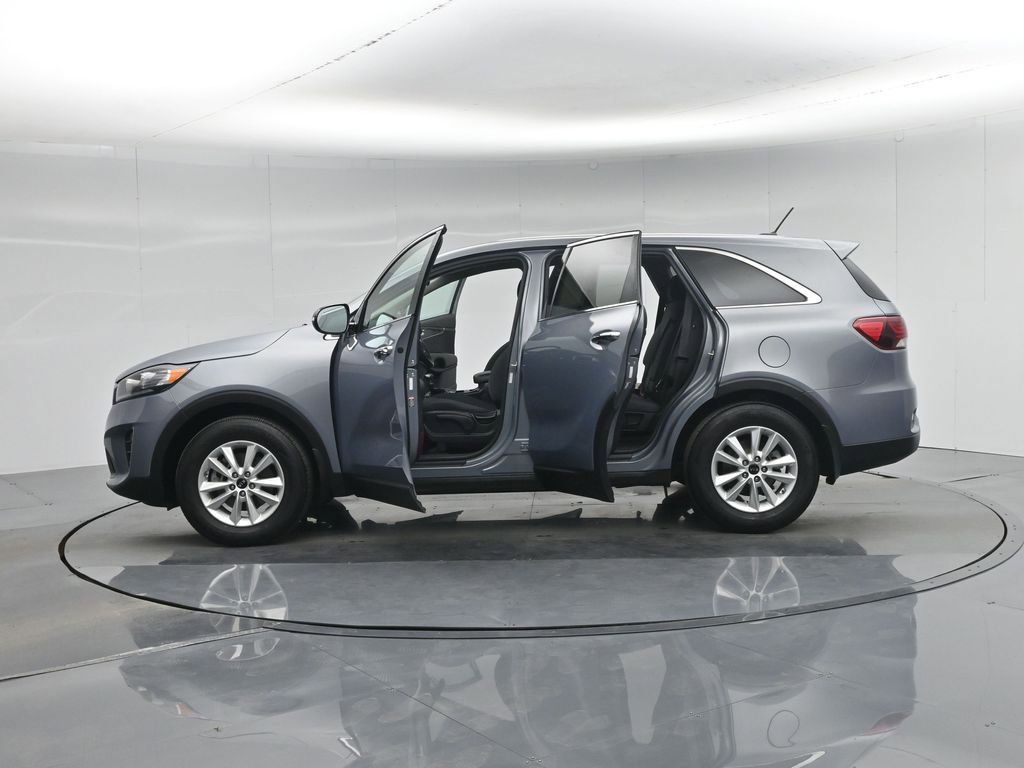Used 2020 Kia Sorento LX image 36